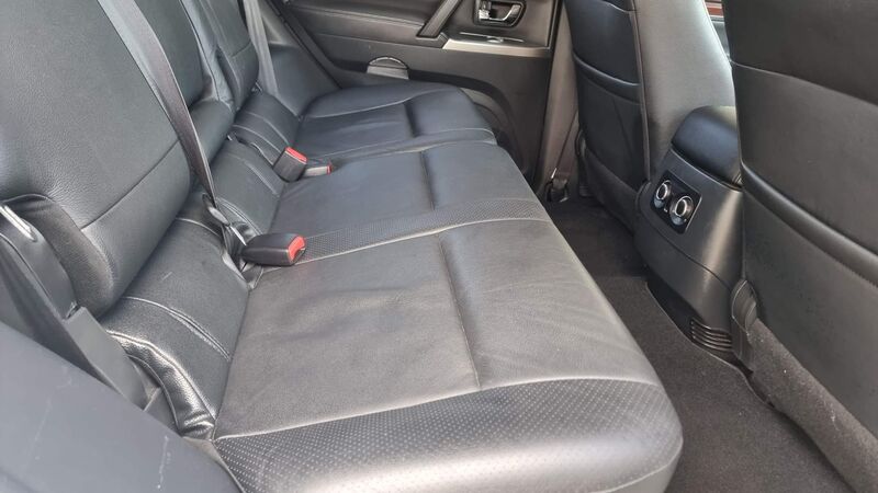 MITSUBISHI SHOGUN